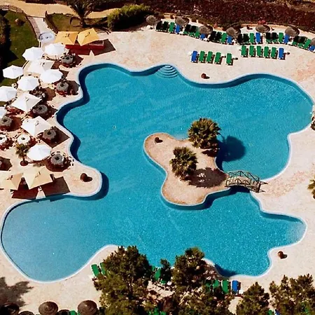 Dolphin Aroeira Beach Apartment *